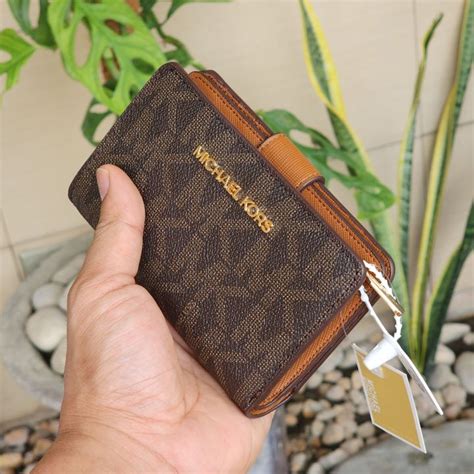 michael kors bifold wallet|michel kors long men's wallet.